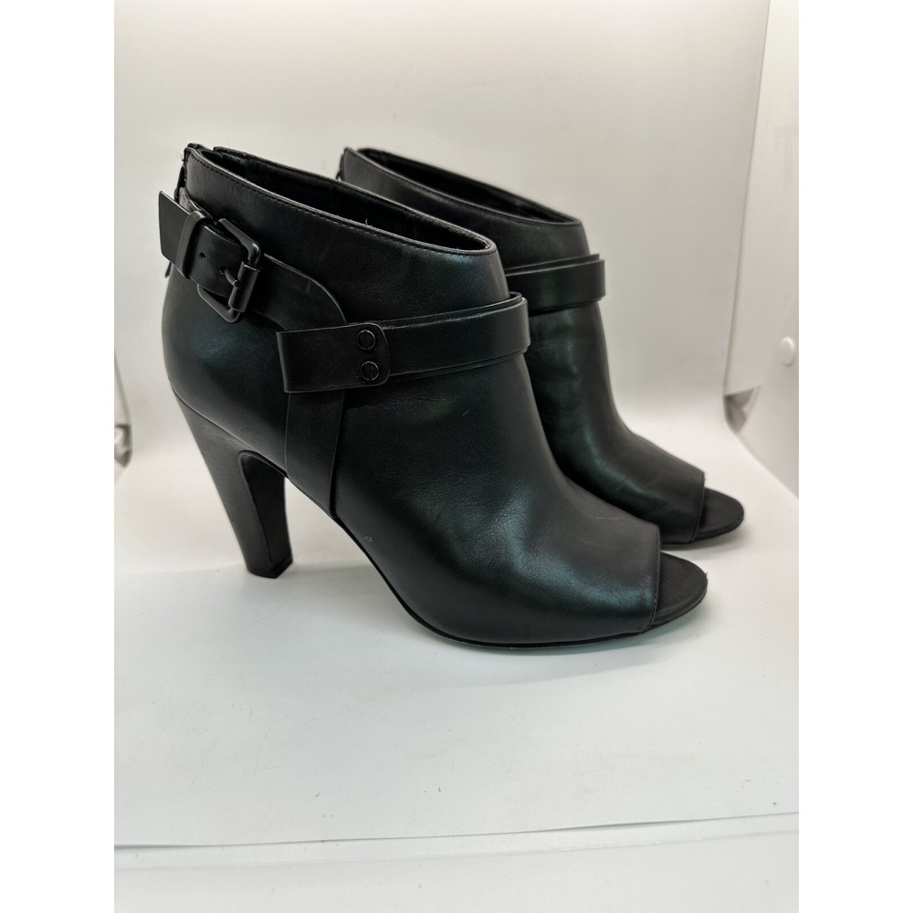 Vince Camuto Signature Nikoletta Leather Heel Booties Size 8.5M Black Buckle